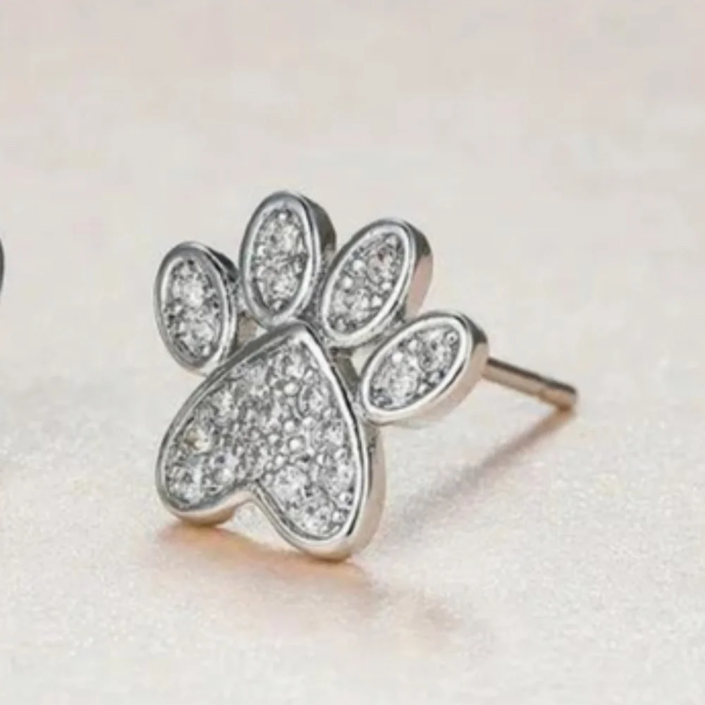 NWT Paw Print Heart Stud Pierced Earrings with Clear Rhinestones!